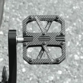 T700 Carbon Flat Pedals: 3 Bearings, More Grip